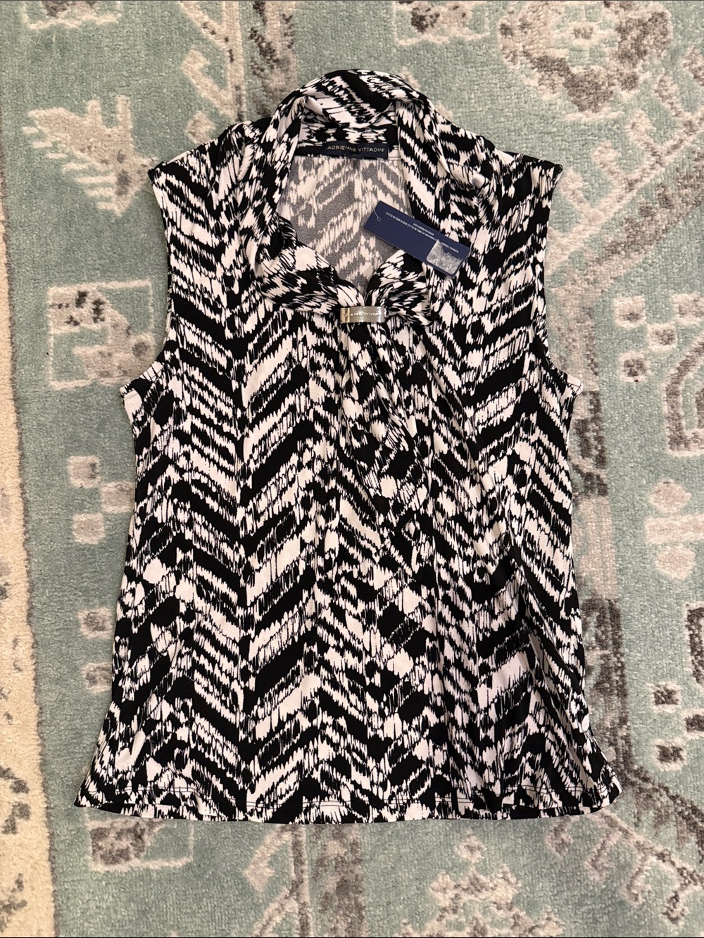 NWT Adrienne Vittadini Sleeveless Printed Tie-Neck Top